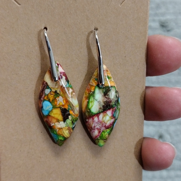 Jewelry - ✨New✨ Emperor Stone Multicolor Leaf earrings Mother's Day